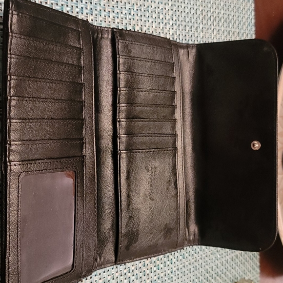 Nine west black wallet like new - Picture 3 of 3